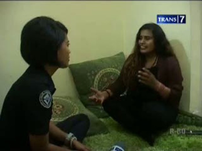 Bunda Darin Bantah Semua Tudingan Terhadap Anaknya