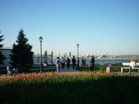 Uniknya, ada gereja-gereja cantik juga di dalam Kremlin di Kazan ini. Letaknya pun bersebelahan. Meski demikian, masyarakat Muslim dan Kristen Ortodoks sangat hidup rukun di sini (Nurul/detikTravel)