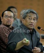 M. Nuh Umumkan Hasil UN SMA