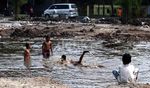 Lokasi Penggusuran Jadi Tempat Berenang
