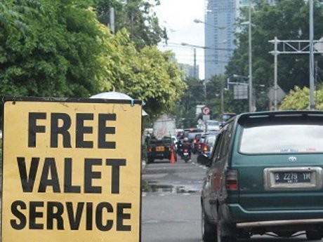 Masih Banyak Pengguna Valet Parking yang Salah Masuk Mobil