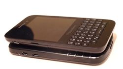 BlackBerry Q10 dan Q5, Apa Bedanya?