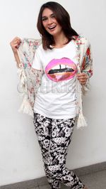 Senyum Ceria Luna Maya