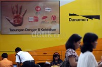 Saham ini dimiliki Fullerton melalui Asia Financial Indonesia dan akan dibayarkan dalam bentuk 439 juta saham baru DBS dengan harga penerbitan saham sebesar 14,07 dollar Singapura per saham baru DBS.