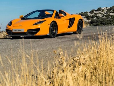 McLaren Edisi Ultah 50 Tahun
