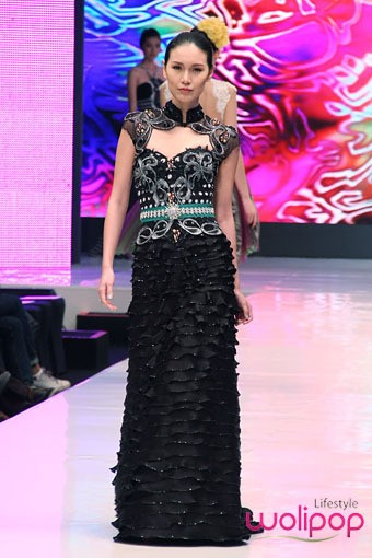 Jakarta, Indonesia - 16 Mei. Misan Kopaka Glamourus Mix. Jakarta Fashion & Food Festival 2013 at Grand Ballroom Harris Hotel. Kelapa Gading. 16 Mei 2013. Jakarta. [Foto: Mohammad Abduh/Wolipop]