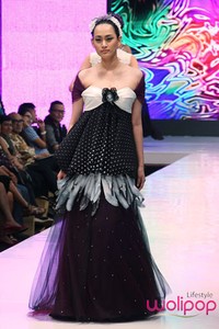 Jakarta, Indonesia - 16 Mei. Misan Kopaka Glamourus Mix. Jakarta Fashion & Food Festival 2013 at Grand Ballroom Harris Hotel. Kelapa Gading. 16 Mei 2013. Jakarta. [Foto: Mohammad Abduh/Wolipop]