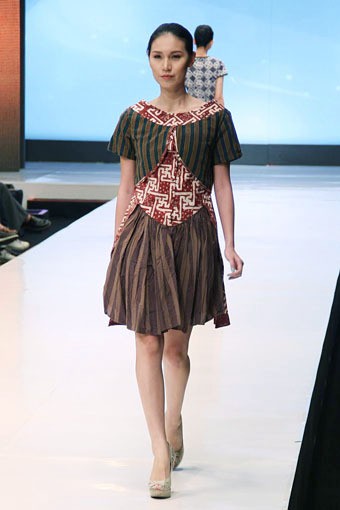 Jakarta, Indonesia - 16 Mei. Phillip Iswardono The Journey to the north sea. Jakarta Fashion & Food Festival 2013 at Grand Ballroom Harris Hotel. Kelapa Gading. 16 Mei 2013. Jakarta. [Foto: Mohammad Abduh/Wolipop]