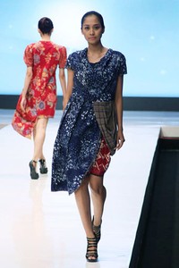 Jakarta, Indonesia - 16 Mei. Phillip Iswardono The Journey to the north sea. Jakarta Fashion & Food Festival 2013 at Grand Ballroom Harris Hotel. Kelapa Gading. 16 Mei 2013. Jakarta. [Foto: Mohammad Abduh/Wolipop]