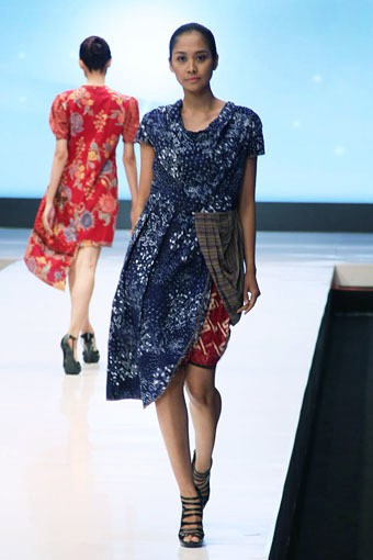 Jakarta, Indonesia - 16 Mei. Phillip Iswardono The Journey to the north sea. Jakarta Fashion & Food Festival 2013 at Grand Ballroom Harris Hotel. Kelapa Gading. 16 Mei 2013. Jakarta. [Foto: Mohammad Abduh/Wolipop]