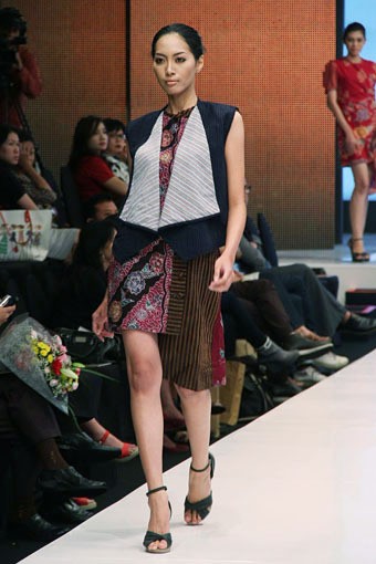 Jakarta, Indonesia - 16 Mei. Phillip Iswardono The Journey to the north sea. Jakarta Fashion & Food Festival 2013 at Grand Ballroom Harris Hotel. Kelapa Gading. 16 Mei 2013. Jakarta. [Foto: Mohammad Abduh/Wolipop]