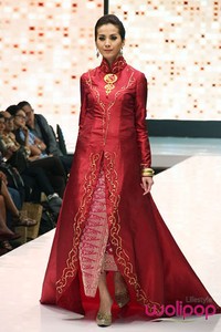 Jakarta, Indonesia - 16 Mei. Zainal Songket Warna Sriwijaya. Jakarta Fashion & Food Festival 2013 at Grand Ballroom Harris Hotel. Kelapa Gading. 16 Mei 2013. Jakarta. [Foto: Mohammad Abduh/Wolipop]