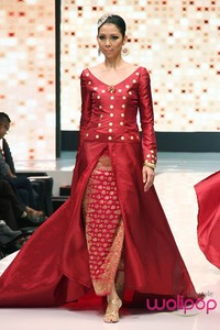 Jakarta, Indonesia - 16 Mei. Zainal Songket Warna Sriwijaya. Jakarta Fashion & Food Festival 2013 at Grand Ballroom Harris Hotel. Kelapa Gading. 16 Mei 2013. Jakarta. [Foto: Mohammad Abduh/Wolipop]