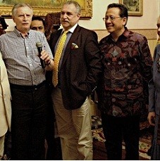 Ketika Kosmonot Rusia Fasih Nyanyikan Lagu Rayuan Pulau Kelapa