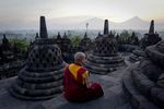 Malam Waisak di Borobudur