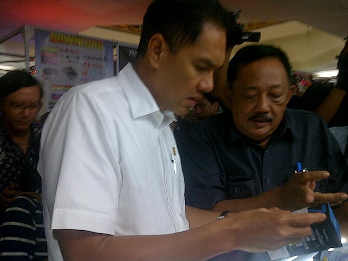 Obrak-abrik HP Ilegal di Roxy, Gita Wirjawan Cuma Sita 45 BlackBerry
