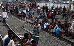 Diblokir PKL, Stasiun Duri Mati Suri