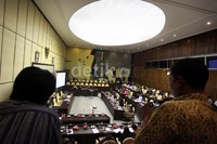 Rapat tersebut berlangsung terbuka untuk umum.