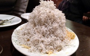 Seperti Apa Rasa Pasta dengan Topping Setumpuk Teri?