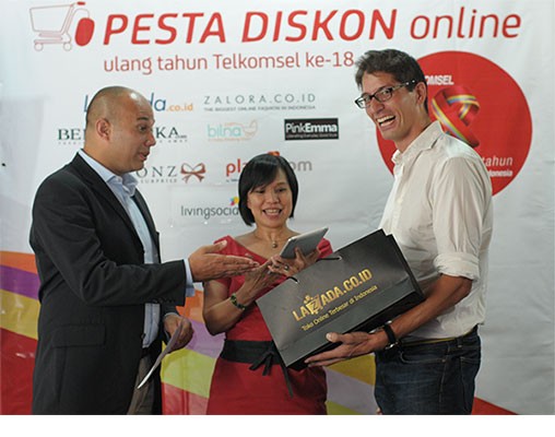 Pesta Diskon Heboh Bersama Telkomsel Poin di Lazada.co.id Pesta Diskon Heboh Bersama Telkomsel Poin di Lazada.co.id