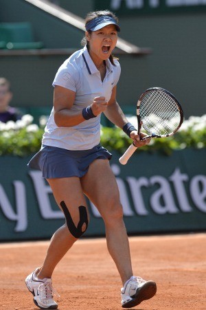 Li Na, Wozniacki dan Radwanska Lewati Babak Pertama