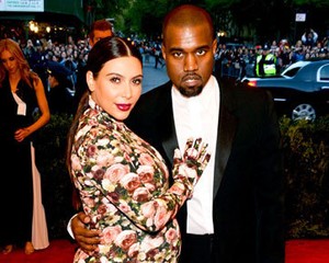 Kanye West Marah Kim Kardashian Berencana Jual Foto Bayi Mereka