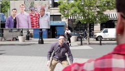 Aksi Konyol Fotografer Menjepret dengan Google Glass