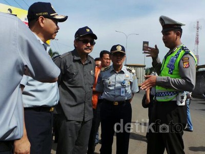 Wamenhub dan Wamen PU Cek Titik Macet Pantura