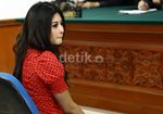 Novi Amilia Terancam 3 Tahun Penjara