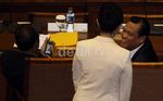 Anggota DPR Tampil Gaya Sebelum Paripurna