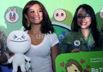 Agnes Monica & Boneka LINE