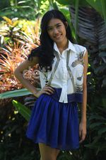 Senyuman Si Manis Alika