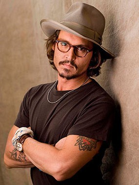 Johnny Depp Ajak Tunawisma sebagai Figuran di Film Terbarunya