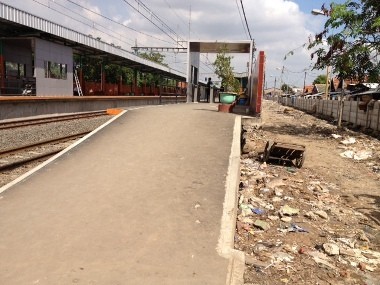 Stasiun Kalideres Bebas PKL, Penumpang Happy Stasiun Kalideres Bebas PKL, Penumpang Happy
