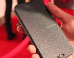 LG Optimus G Pro Si Ponsel Bongsor Bertenaga