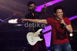 Karisma Ariel NOAH di Atas Panggung