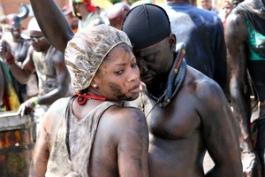 Daggering, Tarian Jamaika yang Berisiko Patah Penis