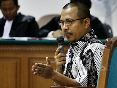 Rozi Bersaksi di Sidang Suap Impor Daging
