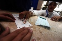 Meski materil pembuatan STNK dan BPKB telah habis, kepolisian menurutnya tetap akan menjalankan segala tugas dan prosedur terkait registrasi dan identifikasi (regindent) kendaraan bermotor.