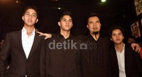 Dhani bersama Al, El, dan Dul. Noel/detikHOT.