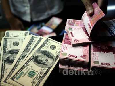 Nilai Tukar Rupiah Terhadap Dolar AS Dibuka Melemah