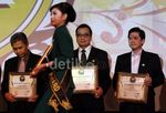 Garuda Indonesia Raih SQ Award 2013