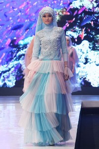 Jakarta, Indonesia - 17 Mei. Alisa Listiawati Rainbow In The Sky. Moeslim Wear. Jakarta Fashion & Food Festival 2013 at Grand Ballroom Harris Hotel. Kelapa Gading. 17 Mei 2013. Jakarta. [Foto: Mohammad Abduh/Wolipop]