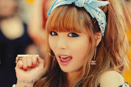 HyunA 4Minute: Suara Saya Seperti Burung Pelatuk