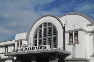 Stasiun Kereta, Lebih dari Sekadar Cerita Penertiban