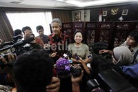 Ganjar Pranowo menyatakan maksudnya bertemu Taufiq Kiemas adalah sowan atas kemenangannya di Jateng, sekaligus pamit untuk mundur dari DPR kepada ketua fraksi Puan Maharani.