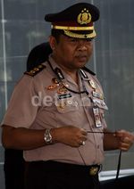 Berseragam Polisi AKBP Teddy Rusmawan Diperiksa KPK