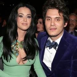 Kisah Katy Perry Hidup dengan Dua Pria Pecandu Seks