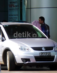 Saat disinggung kebersamaan mereka, Lyra mengatakan, semua itu hanyalah sebuah kebetulan. Desi/detikHOT.