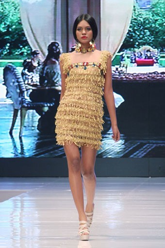 Jakarta, Indonesia - 17 Mei. Malik Moestaram  Majesty Regale. Jakarta Fashion & Food Festival 2013 at Grand Ballroom Harris Hotel. Kelapa Gading. 17 Mei 2013. Jakarta. [Foto: Mohammad Abduh/Wolipop]